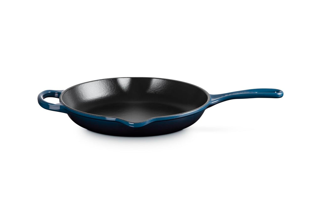 Signature Round Skillet in Nuit