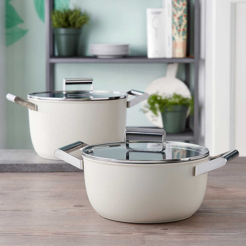 Nonstick Casserole Pan in Cream