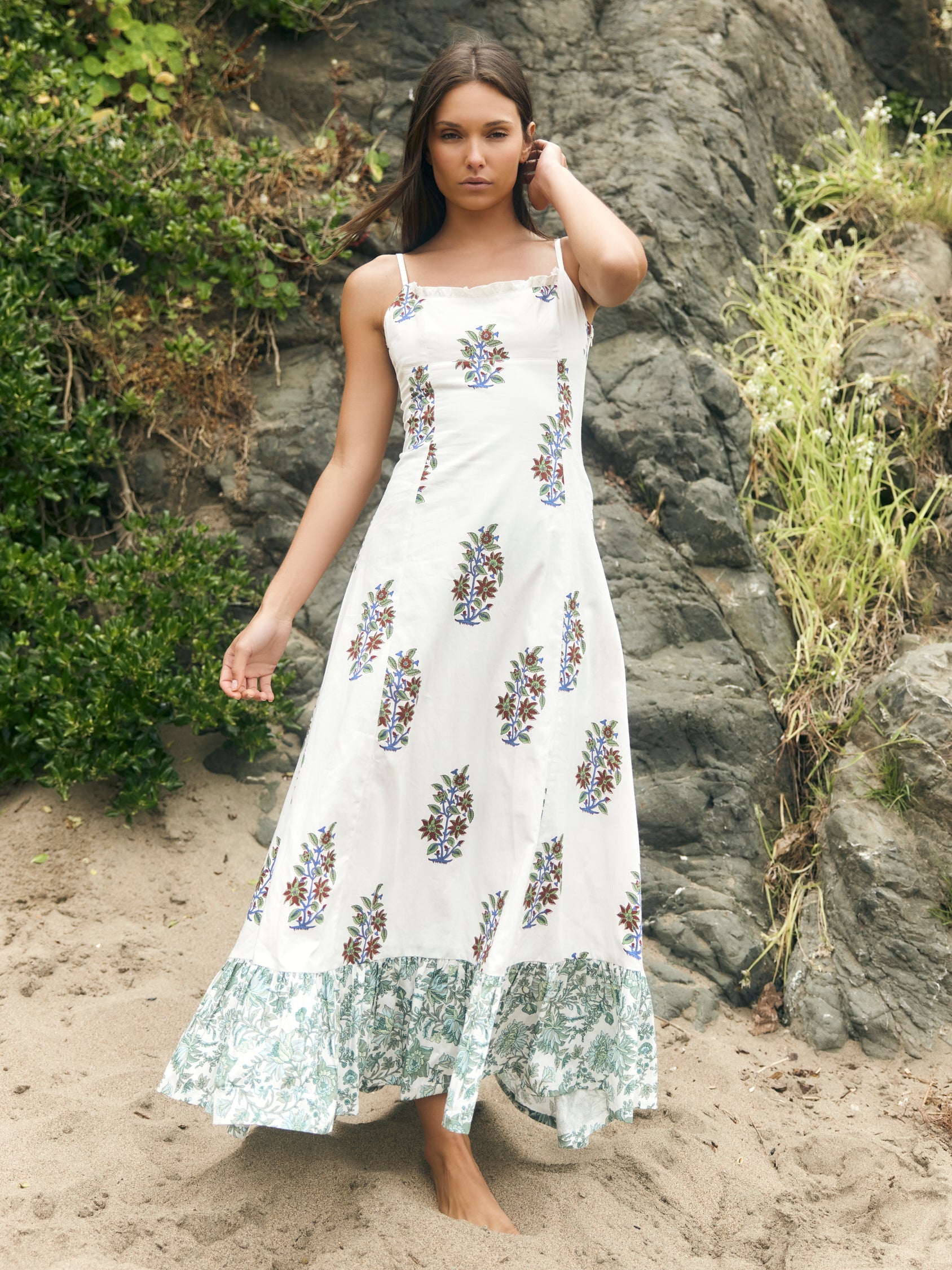 Octavia Dress in White with Bouquets