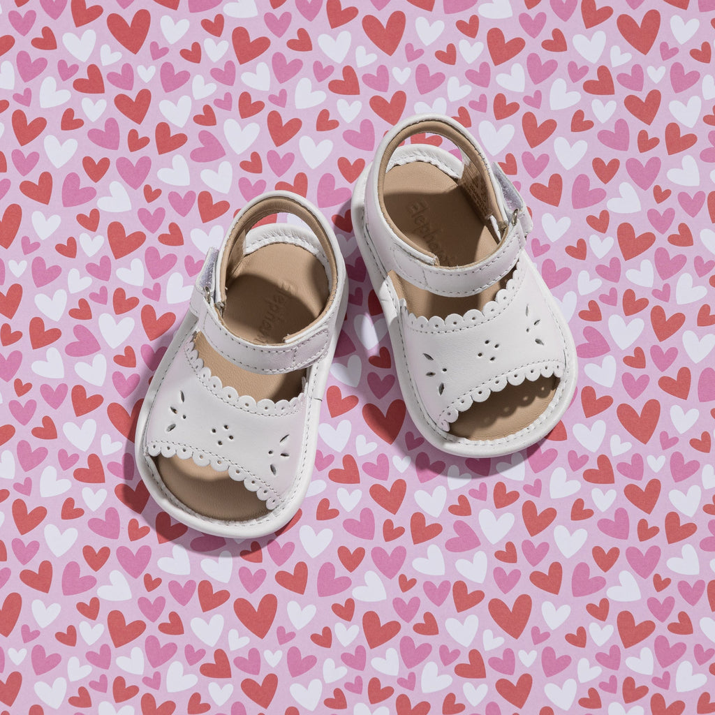 Sandal with Scallop White