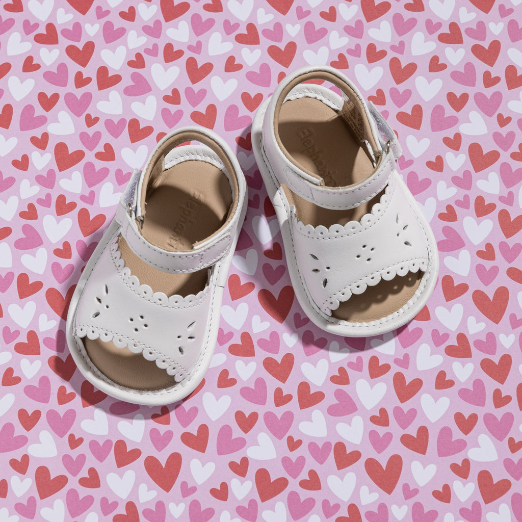 Sandal with Scallop White