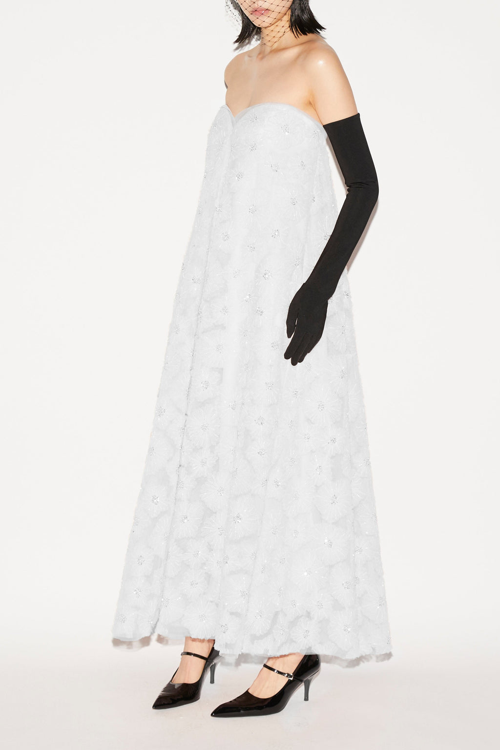 Vivia Gown White Embroiered Tulle