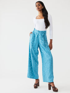 Willow Pant in Frozen Blue Bouquet