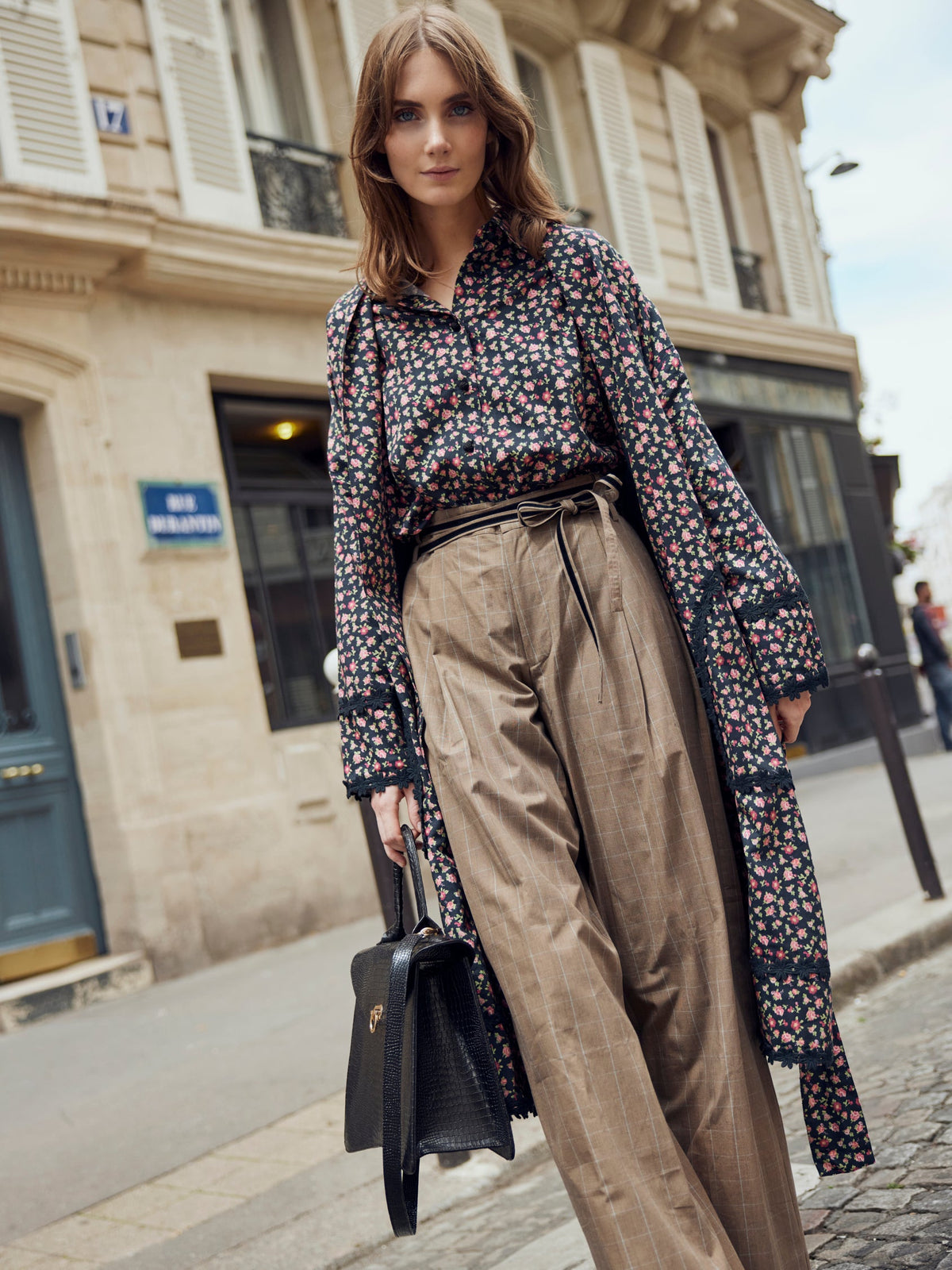 Robe Jacket in Black Rose Floral