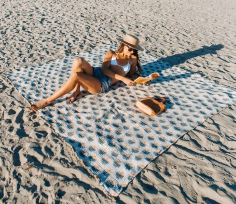 Beach Blanket Paradise - PARTY BLANKET™