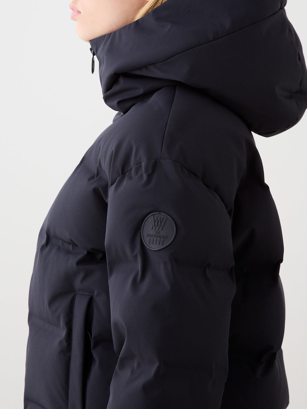 Aurora Ski Jacket in Navy Blue