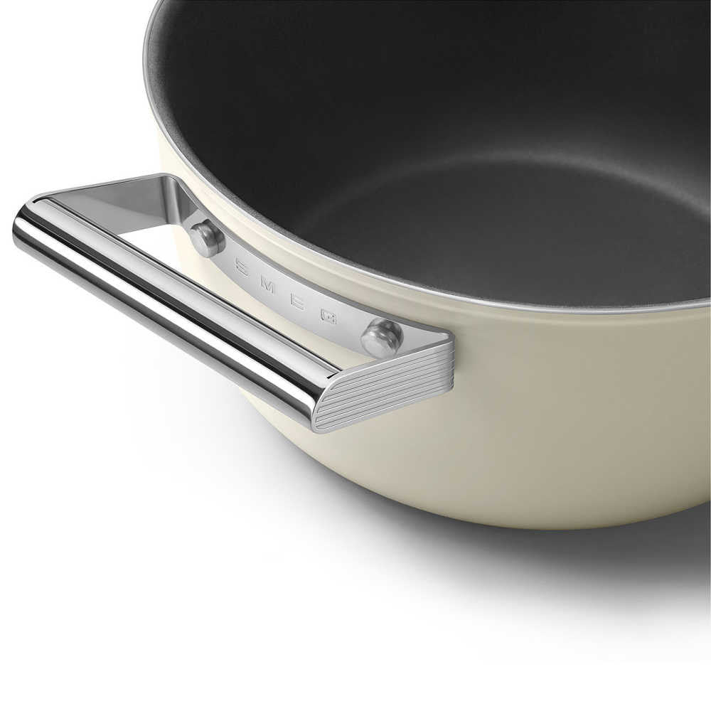 Nonstick Casserole Pan in Cream
