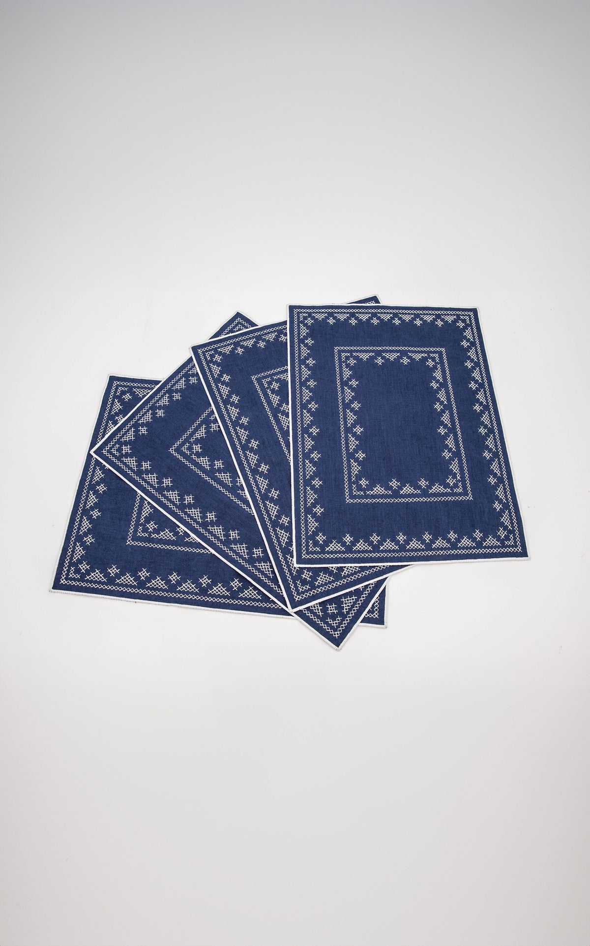 Pedralbes Placemats in Navy, Set of 4