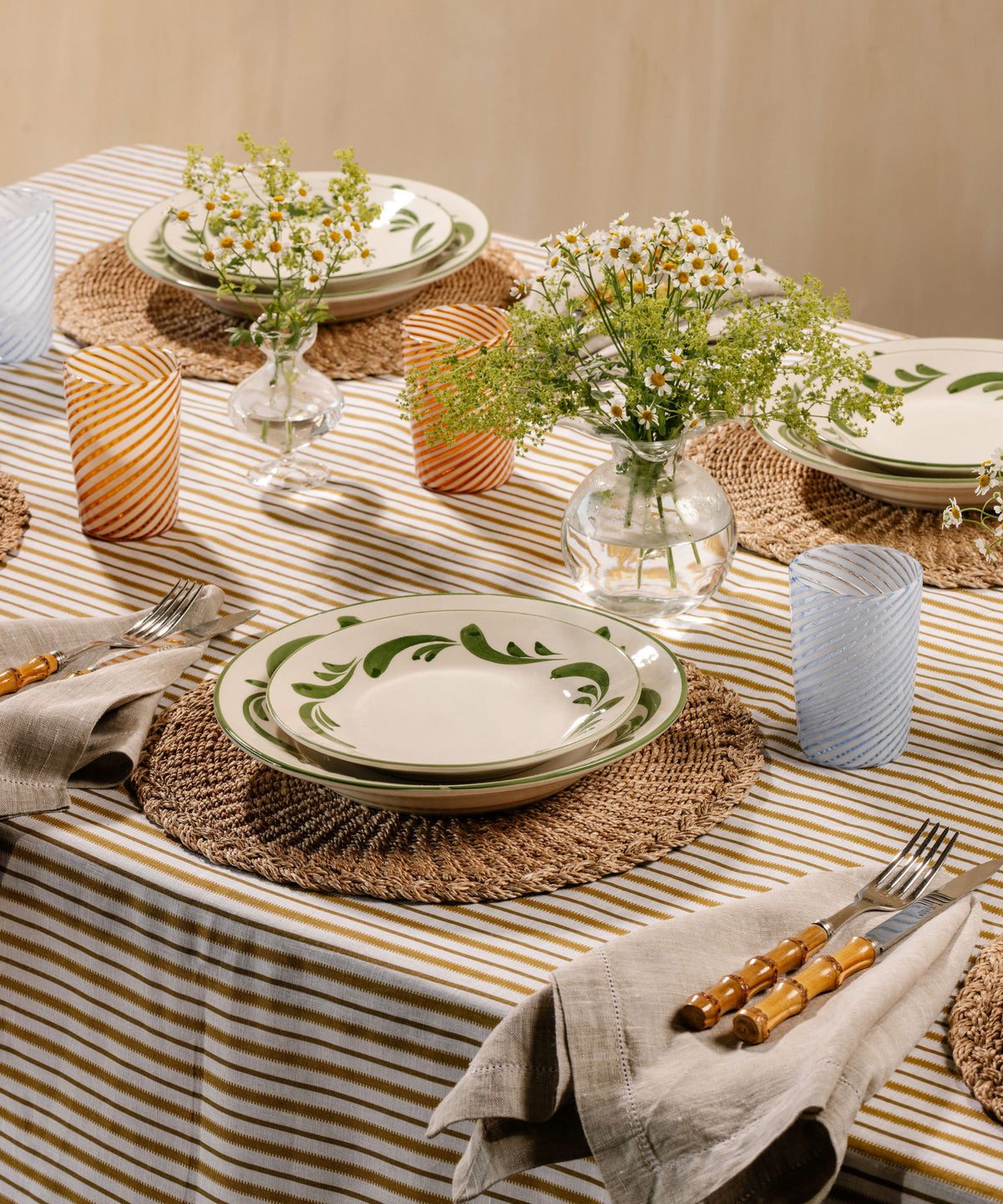 Braided Abaca Placemat in Natural