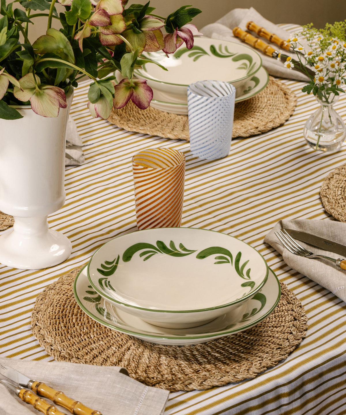 Braided Abaca Placemat in Natural