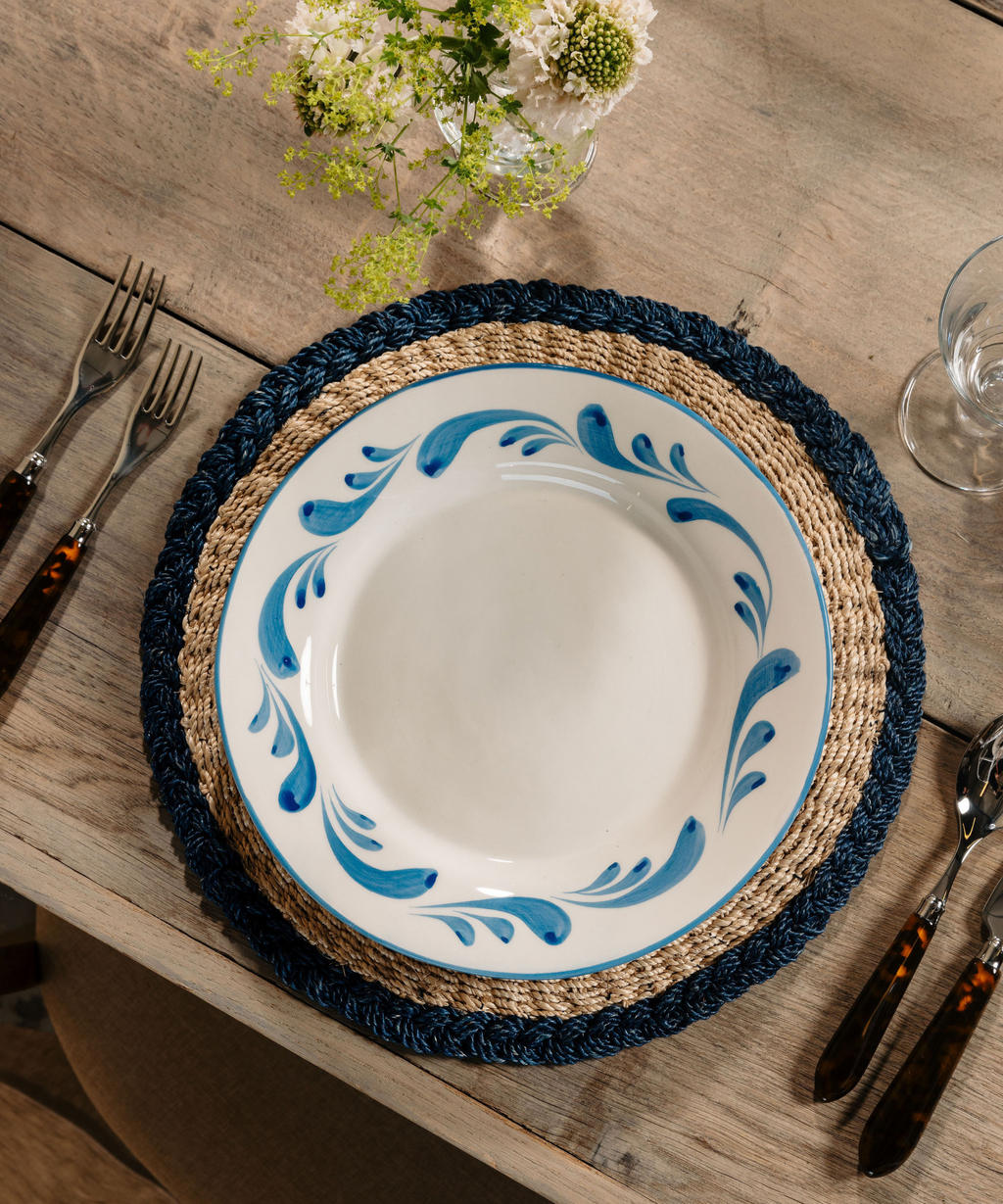 Braided Abaca Placemat in Natural & Navy