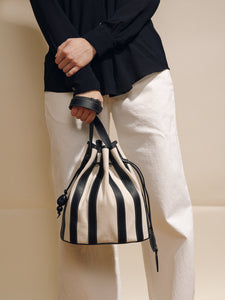 #color_black-stripe-nappa-canvas