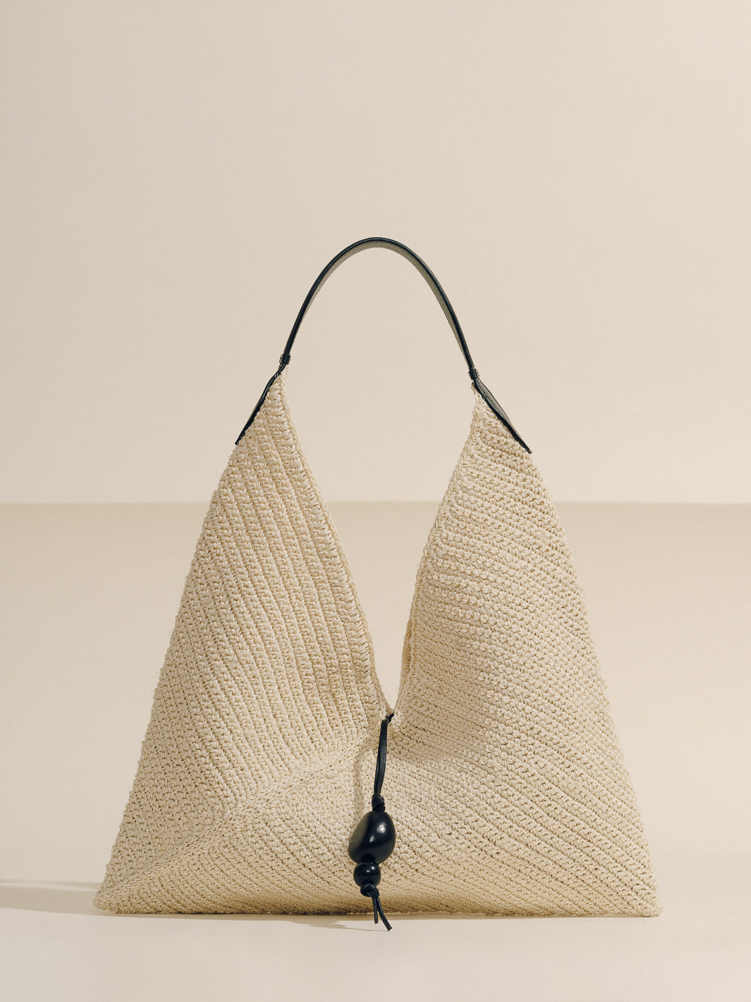 #color_black-natural-fiber