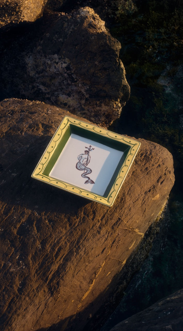 Ill Viaggio Di Nettuno Oggetti Large Squared Charge Tray in Green & Yellow