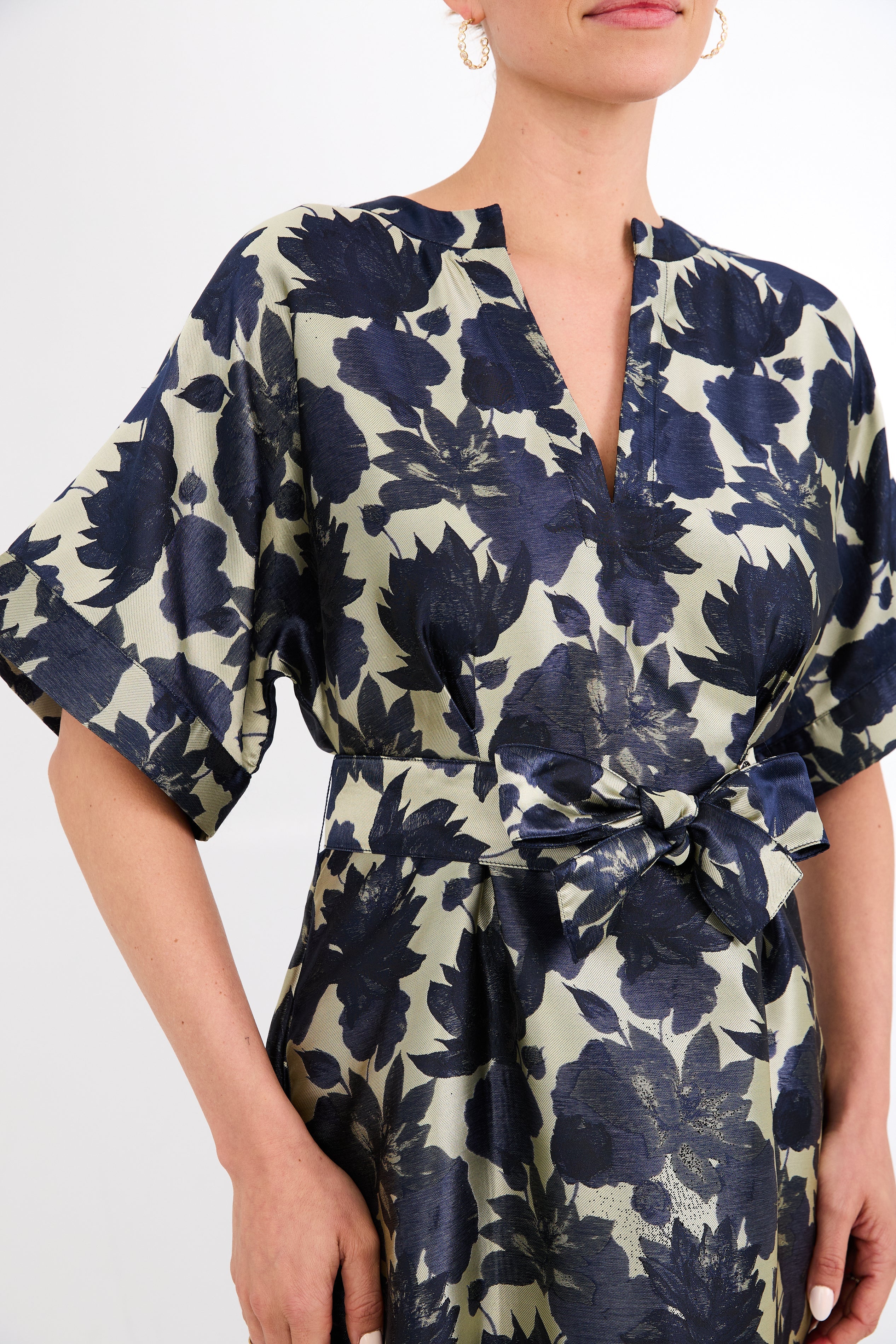 Evelyn Dress in Ivory and Navy Floral Silhouette Jacquard