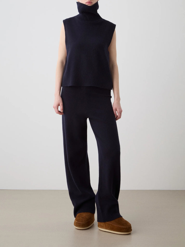 Geilo Vest in Navy Blue