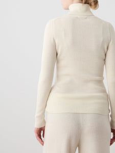 Geilo Turtleneck in Off White