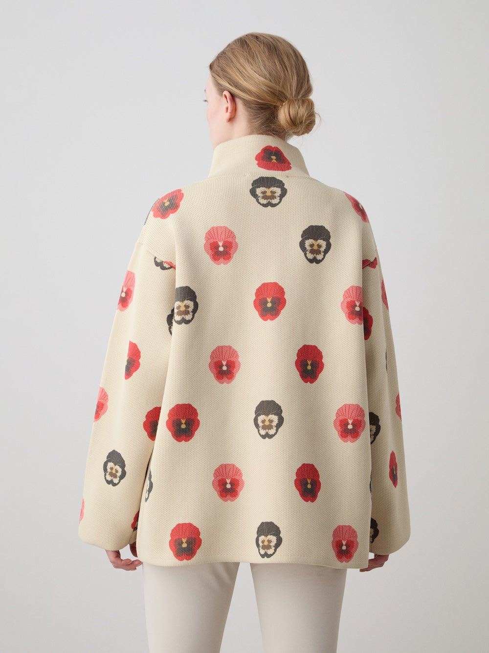 WN x Markarian Jacket in Cream