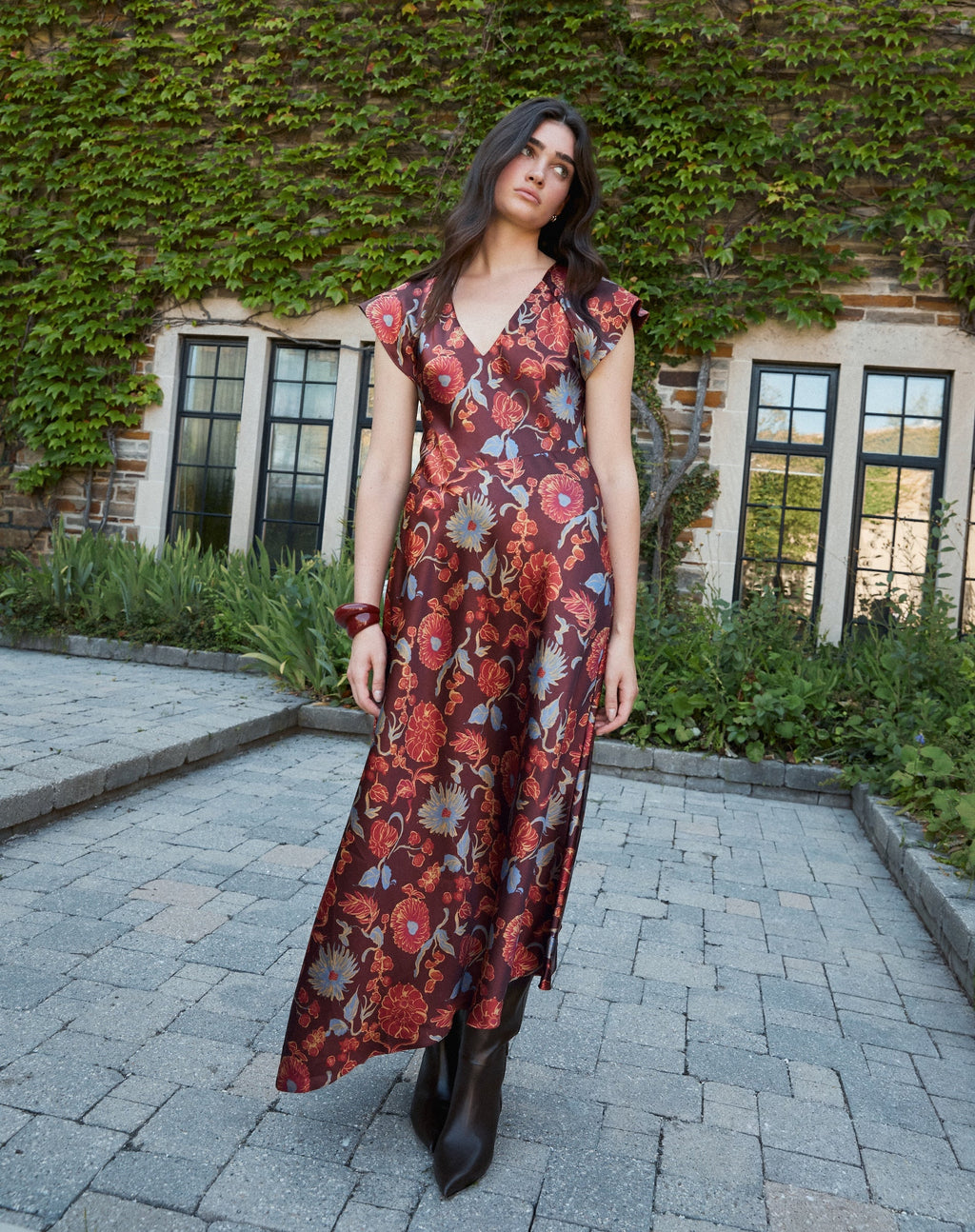 Violeta V-Neck Dress in Deep Redwood Floral