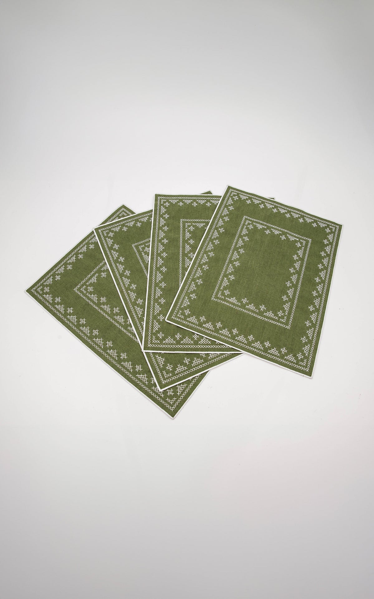 Pedralbes Placemats in Olive, Set of 4