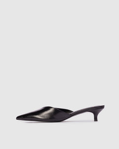 Sofia 35 in Black Leather