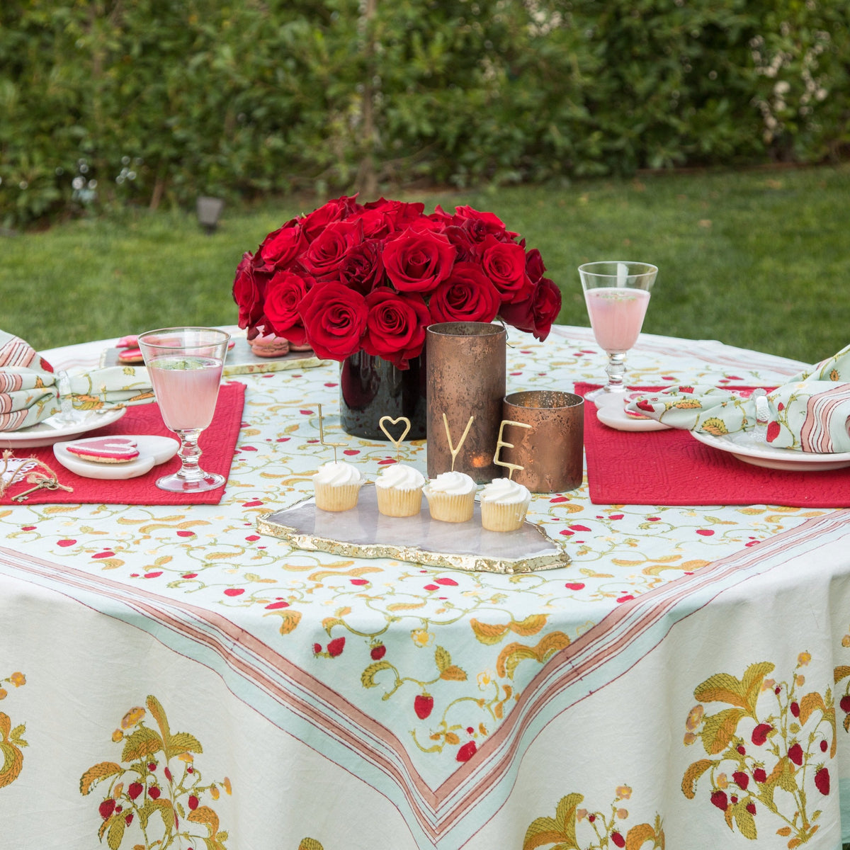 French Tablecloth Fraises des Bois Bleu