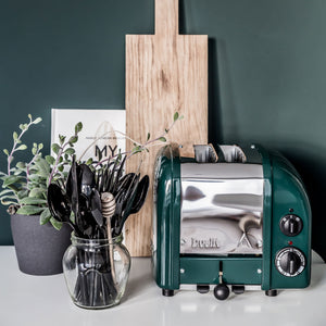2 Slot Classic Toaster in Evergreen