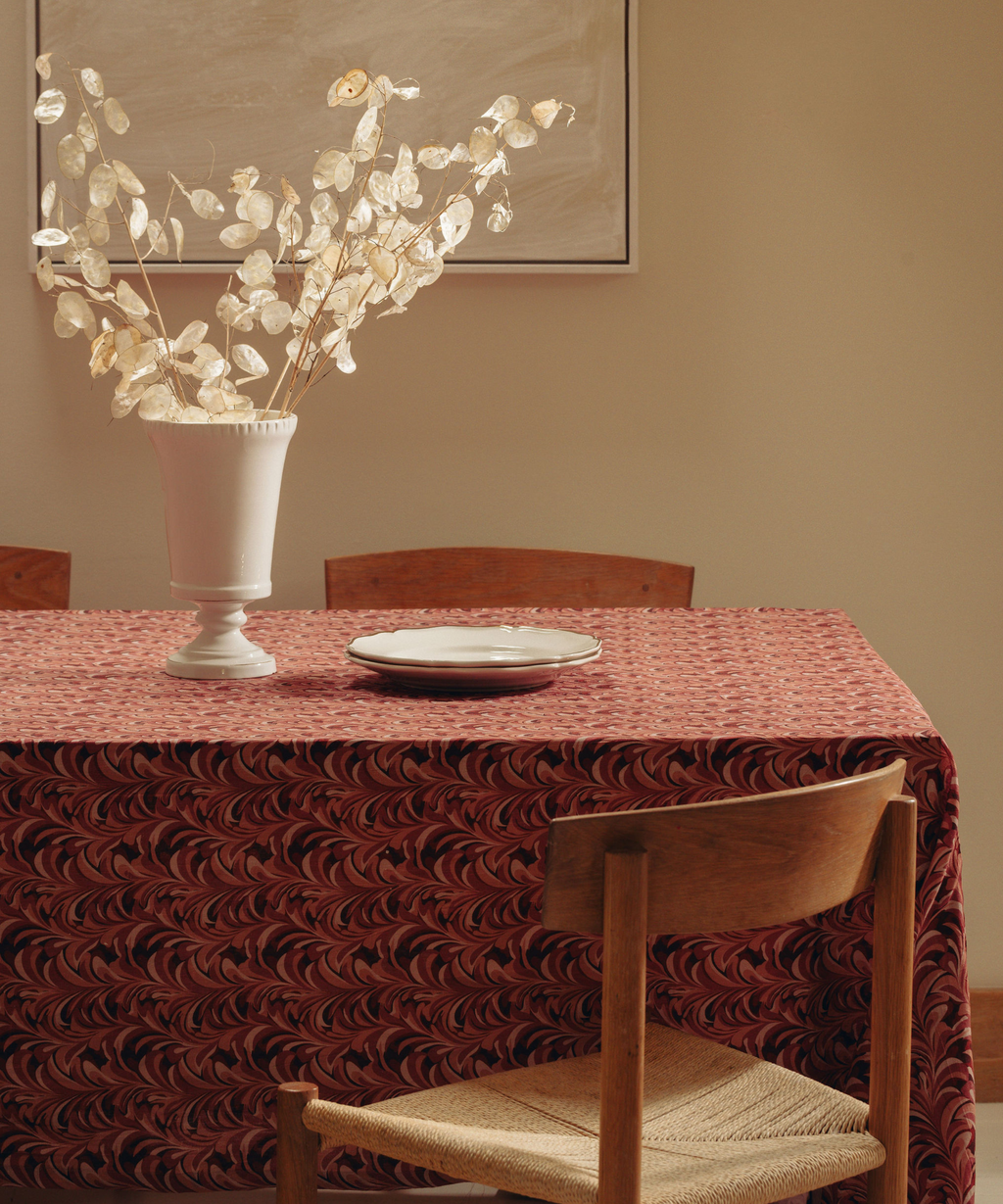 Marble Linen Tablecloth in Pink