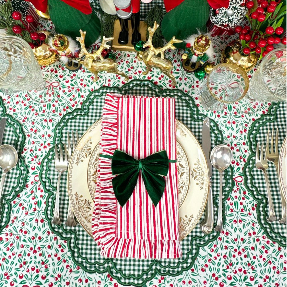 Mistletoe and Bows Tablecloth