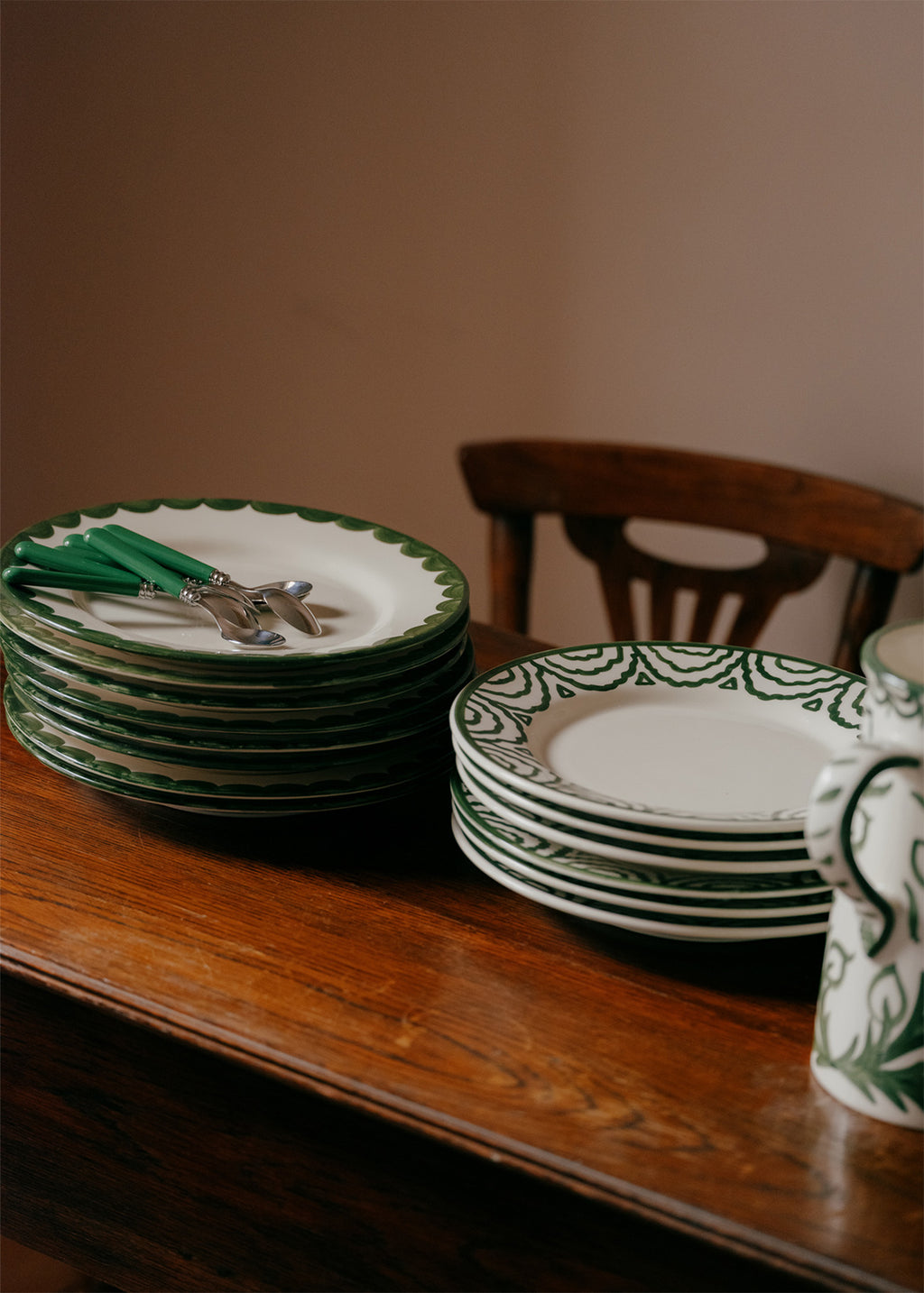Green Scallop Dinner Plate