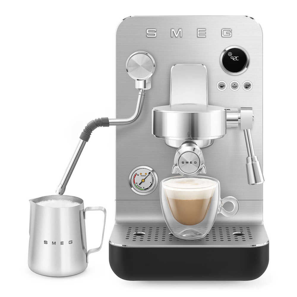 Semi-Professional Espresso Machine in Black
