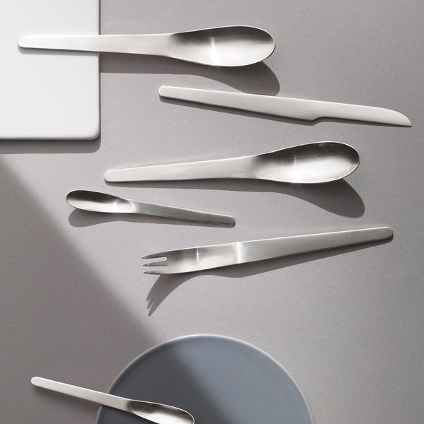2G Arne Jacobsenほか6冊セット Arne Jacobsen Cutlery Giftbox, Set of 5 | Over The Moon