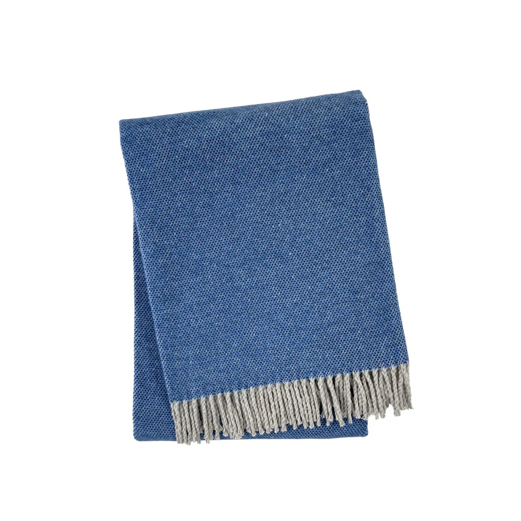 Pixel Design Fringed Throw