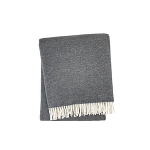 Pixel Design Fringed Throw