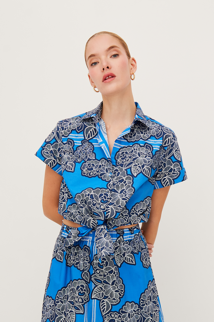 Asbury Top in Carved Petals Cobalt