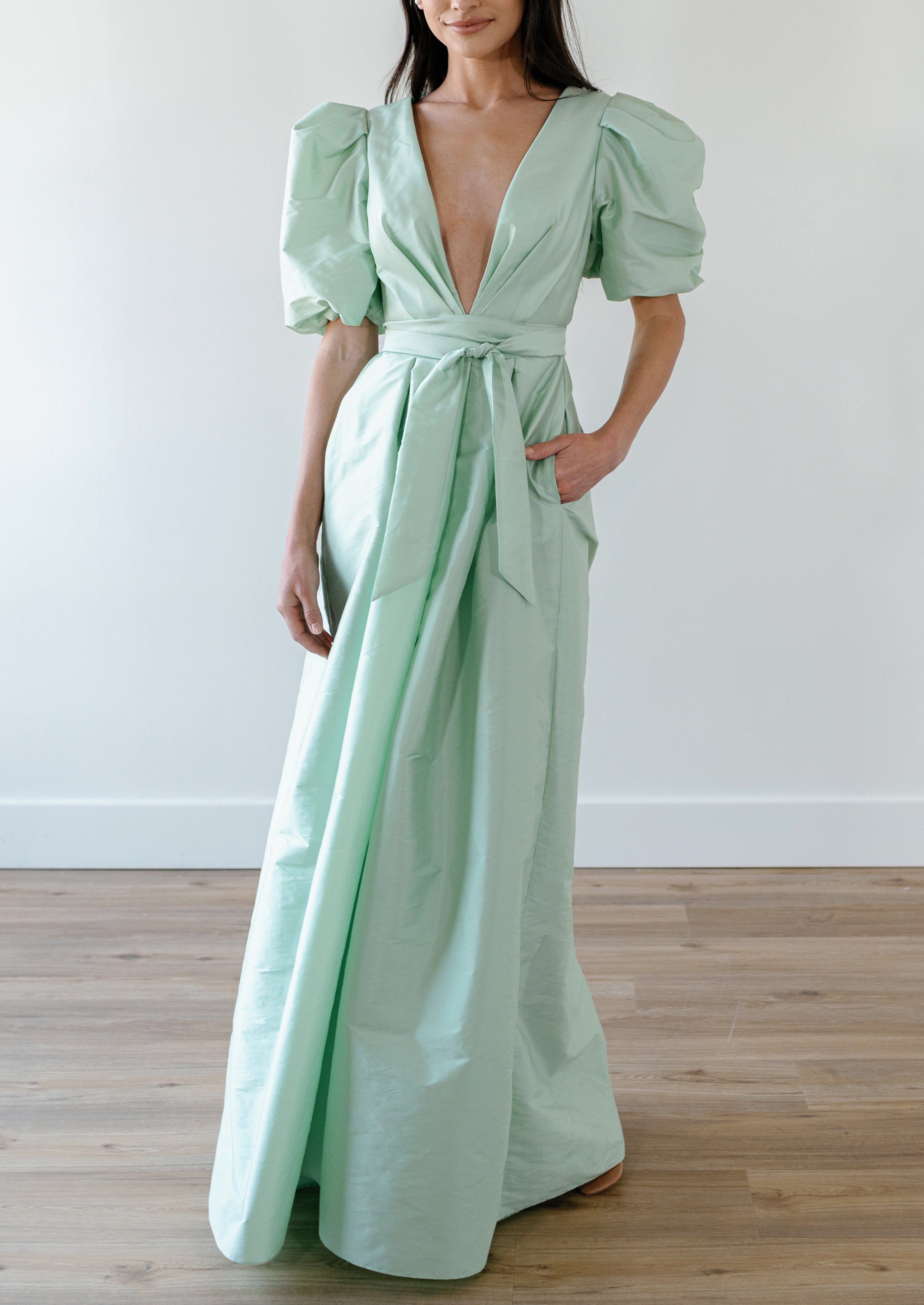 OVER THE MOON DRESS グリーン ロングドレス OVER THE MOON DRESS グリーン ロングドレス Gown | Over The Moon