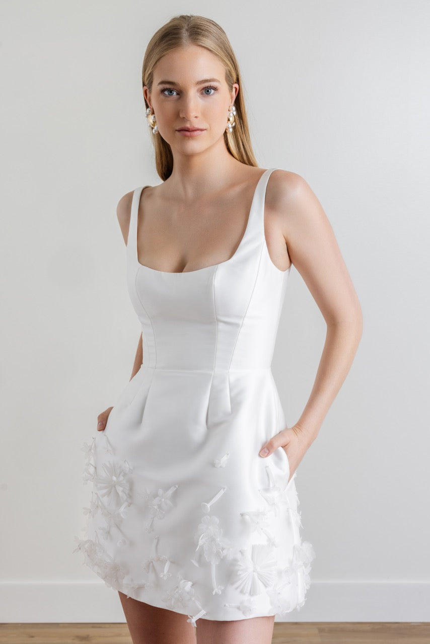 donni linen dress DONNI. The Linen Spaghetti Dress
