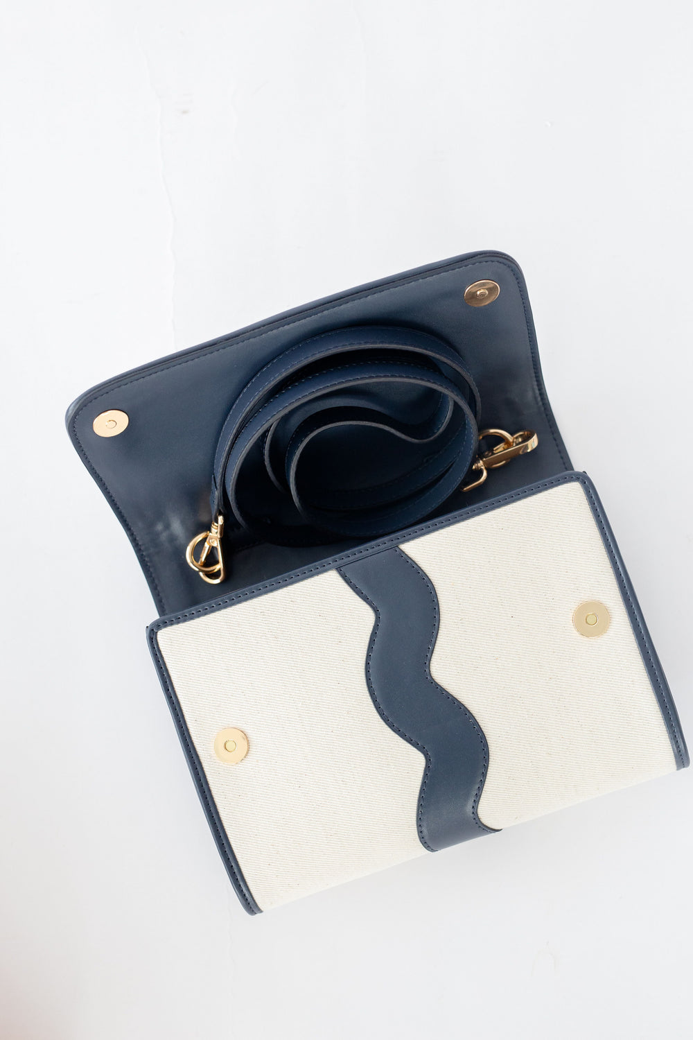 Allie Clutch in Canvas