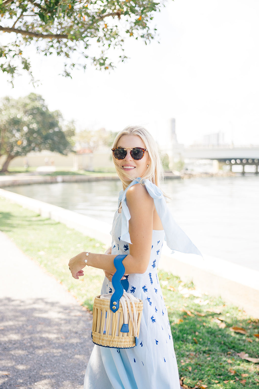Emily Tote