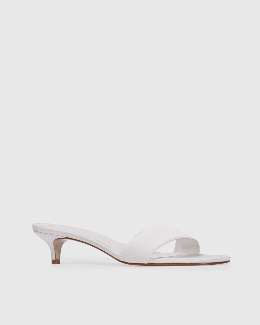 Avery 35 in White Satin