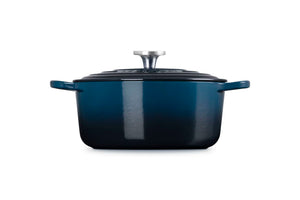 Signature Round Dutch Oven 5.5qt  in Nuit