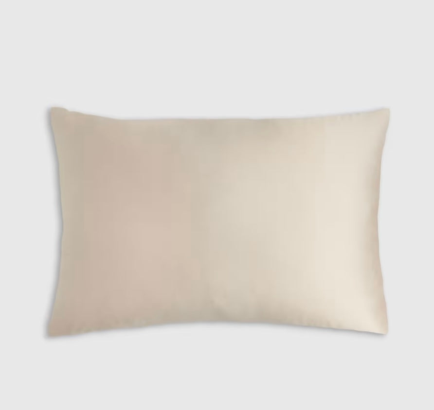 100% Mulberry Silk Standard Pillowcase in Champagne