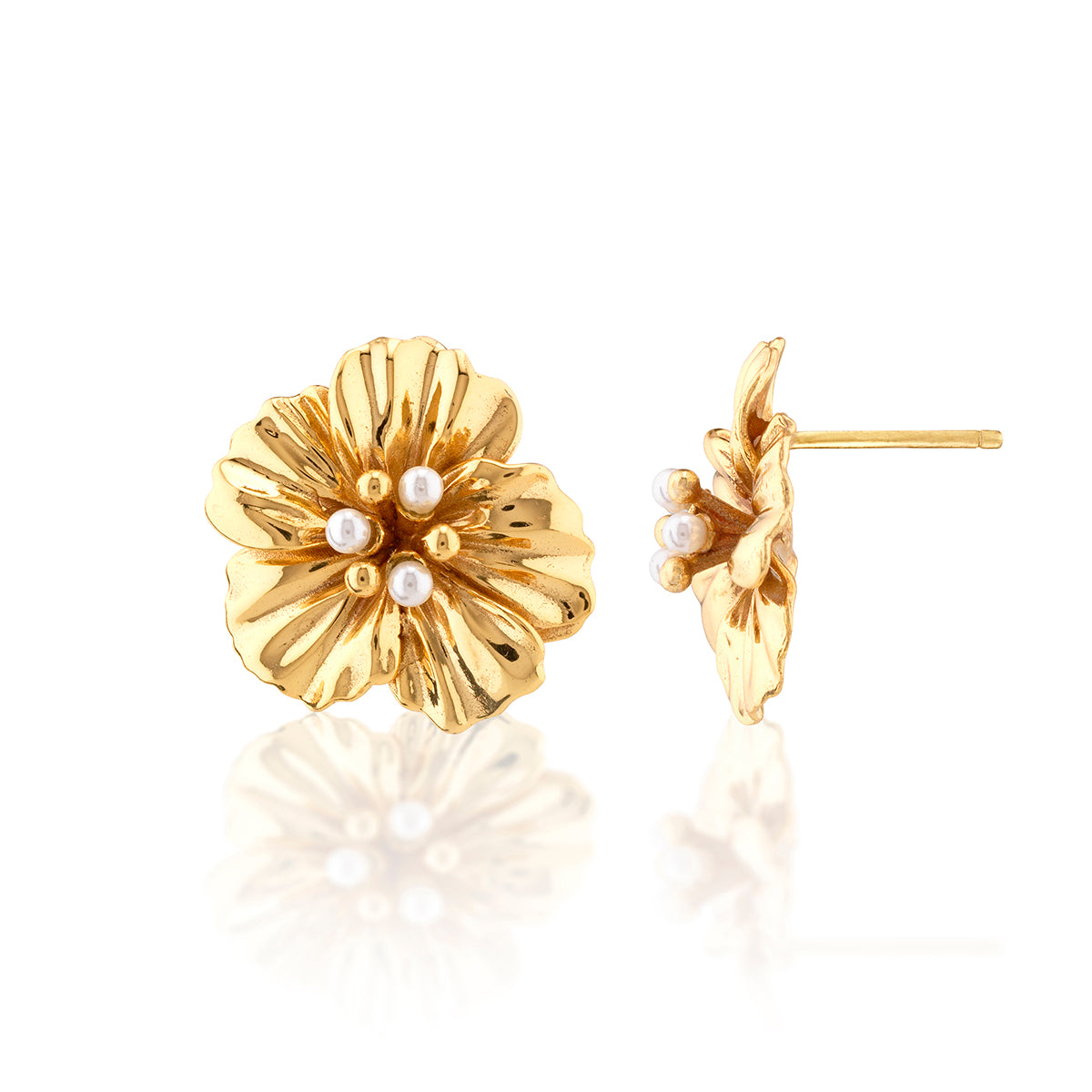 Meadow Nasturtium Stud Earrings in Pearl
