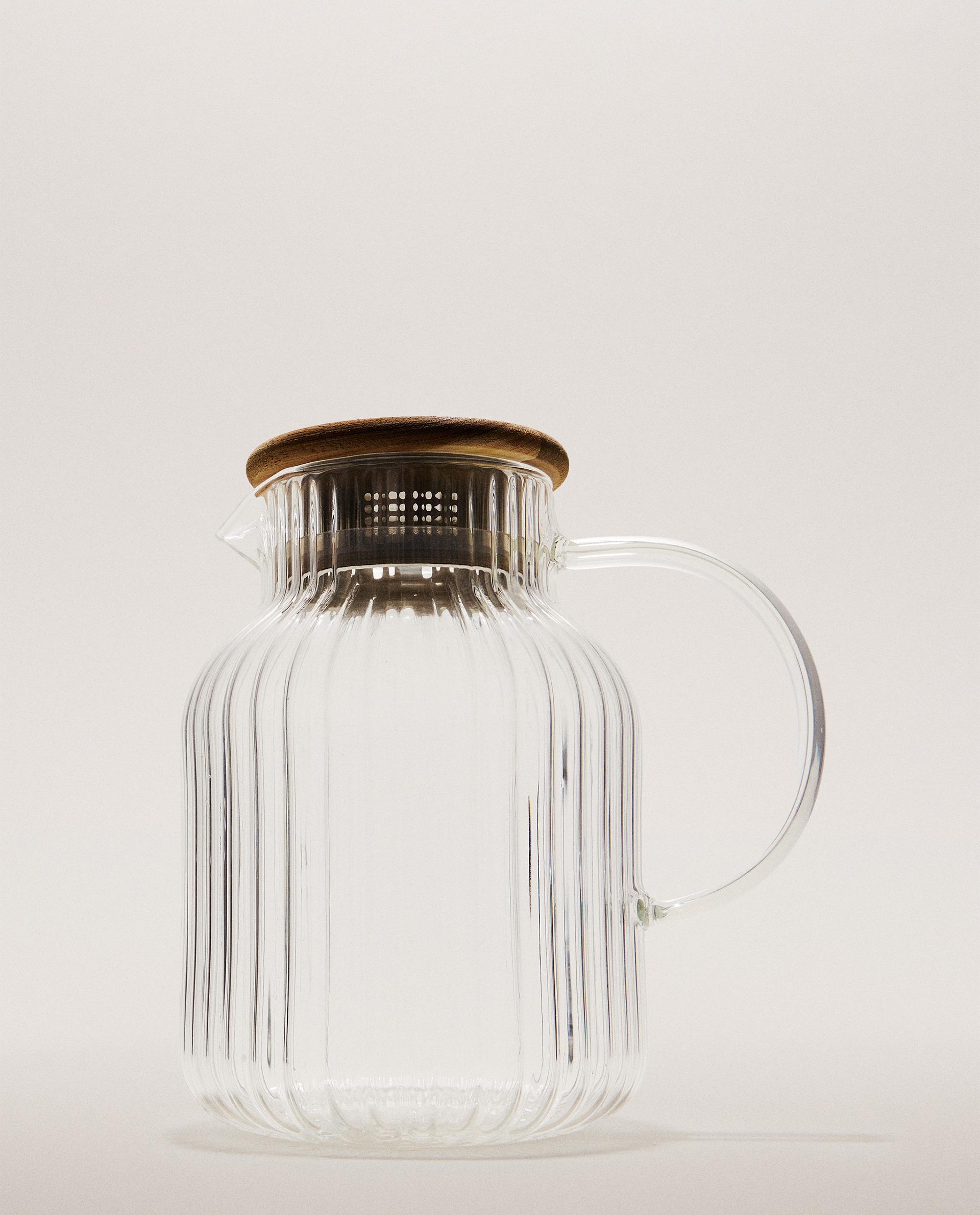 BOROSILICATE GLASS PITCHER WITH FILTER
