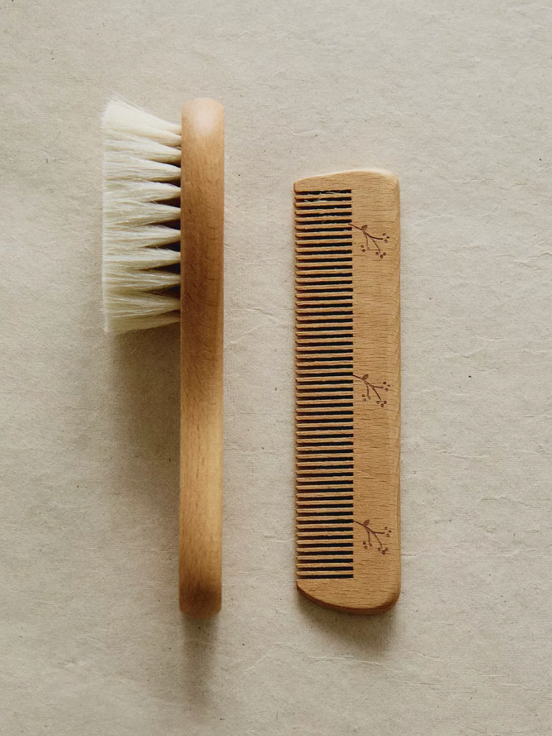 BABY FLOWER BRUSH AND COMB SET