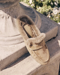 Theo Mule in Latte Suede / Wool Shearling