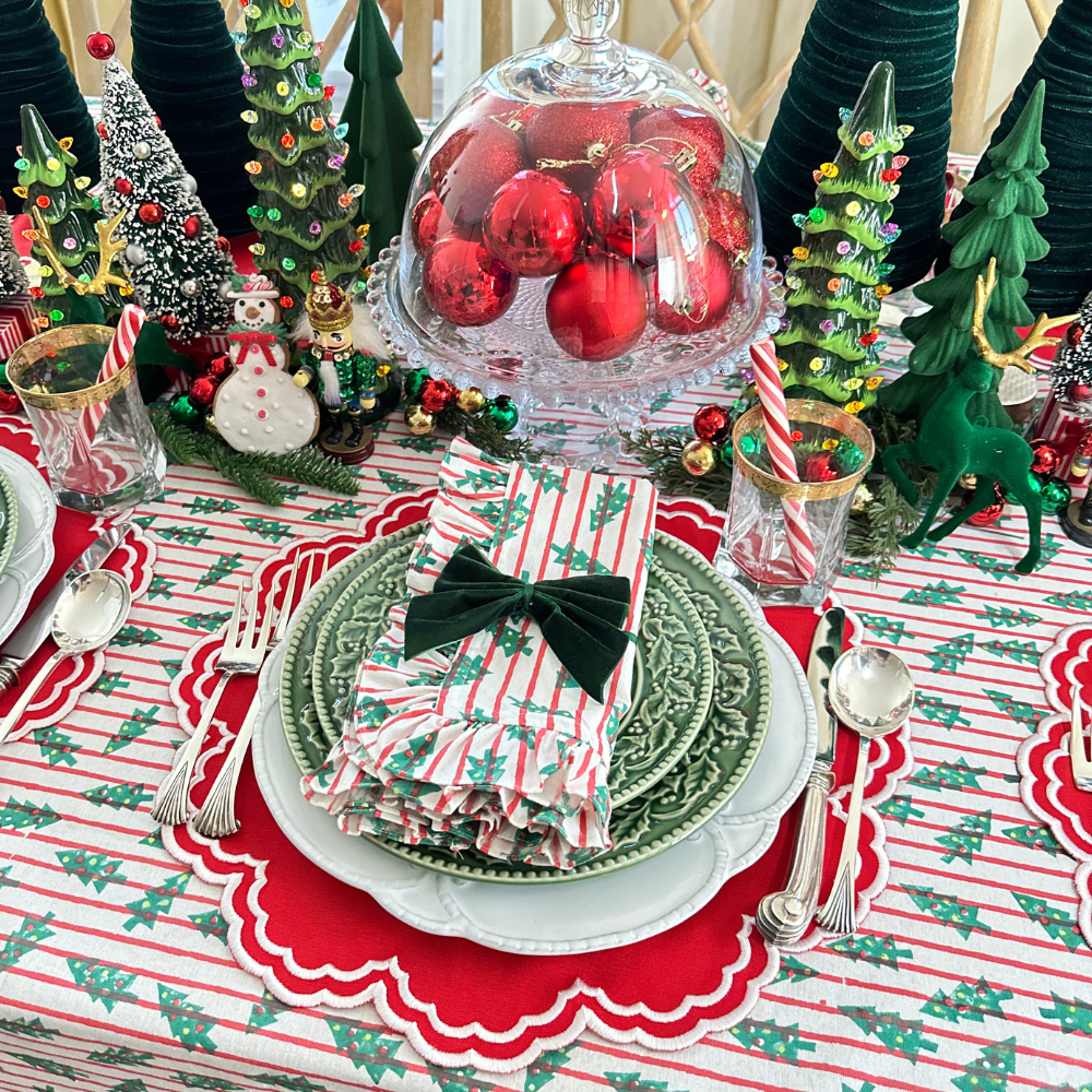 Bettina Placemat in Red, Set of 4