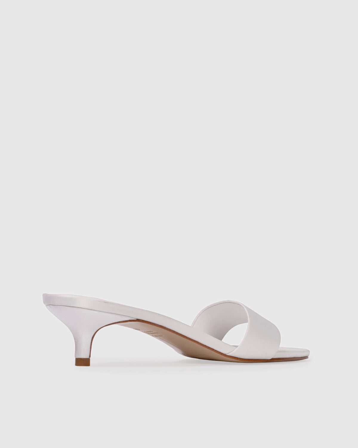 Avery 35 in White Satin