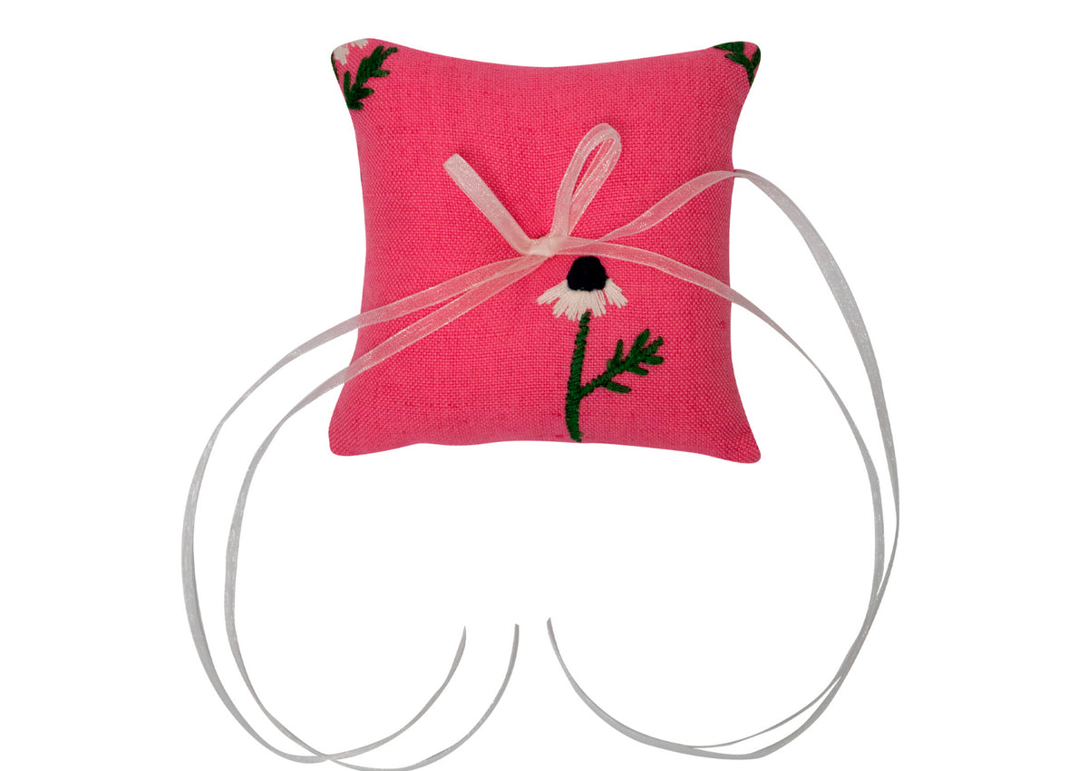 Manzanilla Ring Pillow in Pink