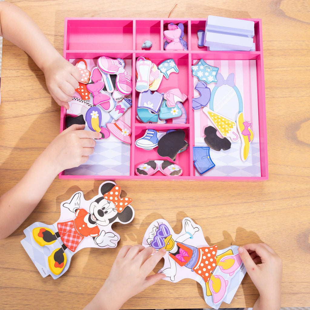 Disney Magnetic Dress Up Minnie & Daisy